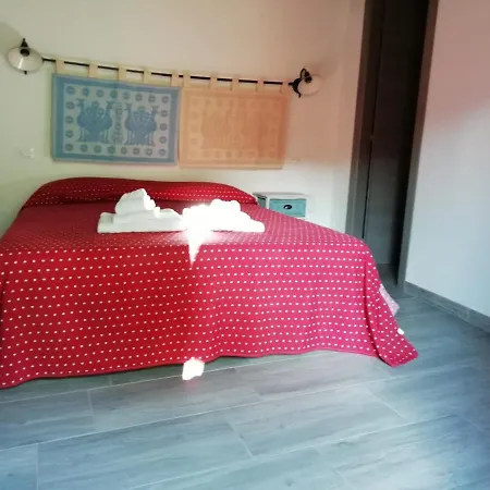 S'apposenteddu Del Ristorante Da Stefano 게스트하우스 툴라다